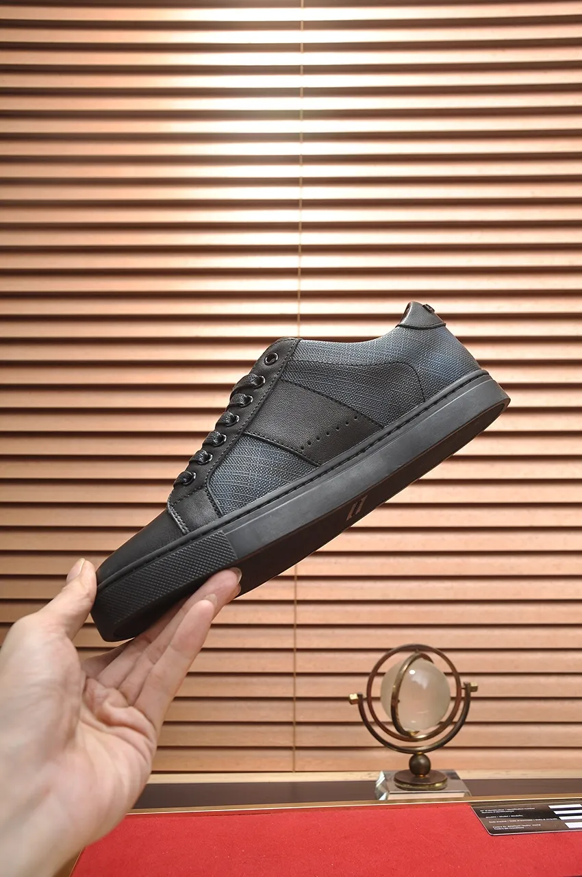 Men's shoes💰480💶[Burberry] (cowhide lining) classic low-top sneakers｜Imported cowhide with classic plaid fabric｜Cow leather lining｜Original outsole｜Fine workmanship and comfortable to wear Size: 38-44 (customized at 45)